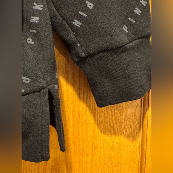 Victoria's Secret PINK Black Sweatshirt - Picture 4 of 7